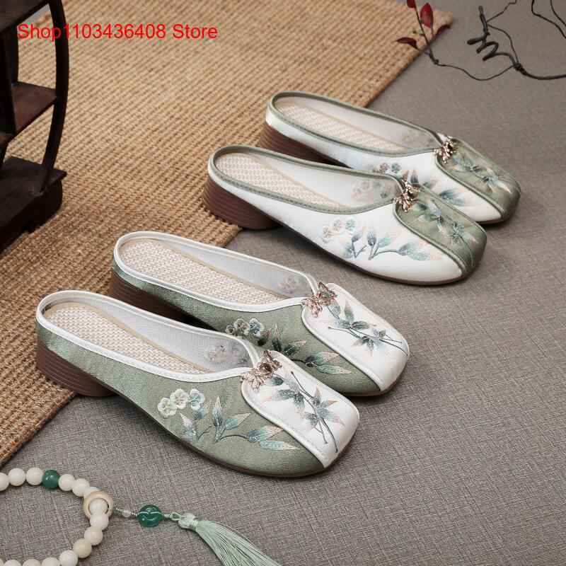 New Embroidered Slippers for H - đánh giá và giá The Ethnic Fashion