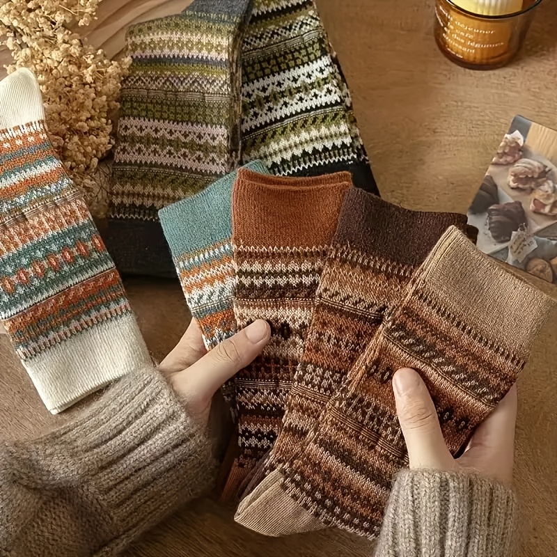 Retro 7-Color Mid-Calf Socks f - đánh giá và giá Winter Ethnic Fashion For Women