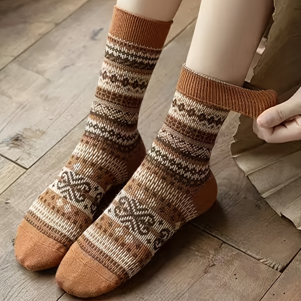 Retro 7-Color Mid-Calf Socks f - đánh giá và giá Winter Ethnic Fashion For Women