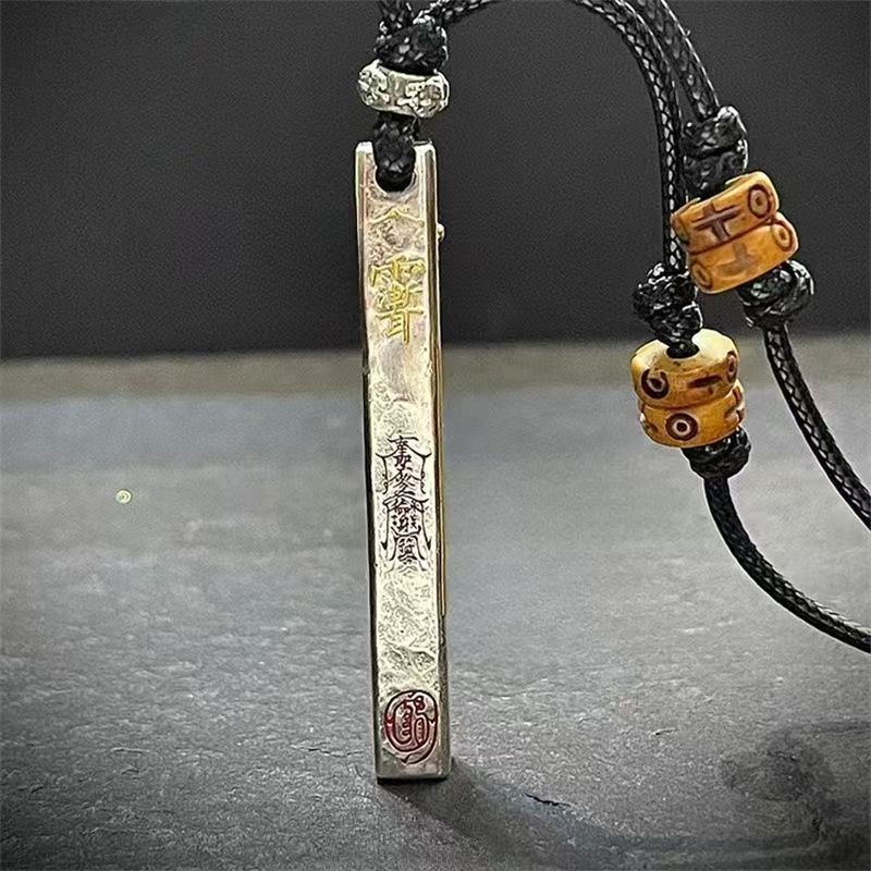 Five-way God of Wealth Pendant - đánh giá và giá Ethnic Fashion Way