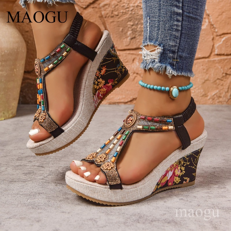 Boho Beaded Floral Wedge Sanda - đánh giá và giá The Ethnic Fashion